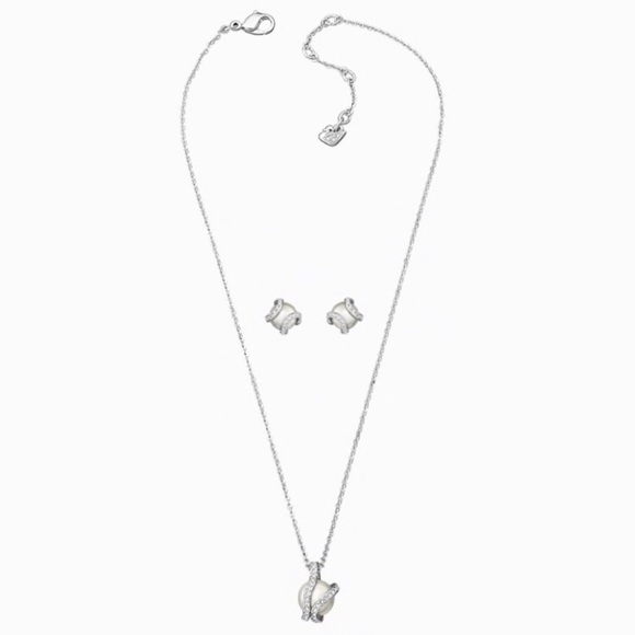 Swarovski Nude Pearl Necklace - Picture 3 of 4